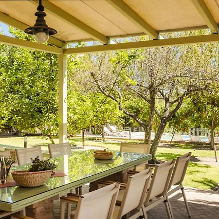 Estrellas Luxury Villa