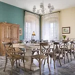 Estrellas Luxury * Σβορωνάτα
