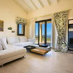 Estrellas Luxury Вилла