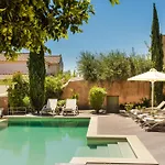 Estrellas Luxury * Свороната