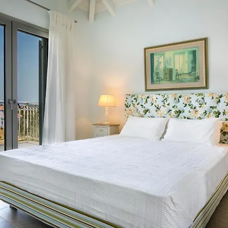 Estrellas Luxury * Σβορωνάτα